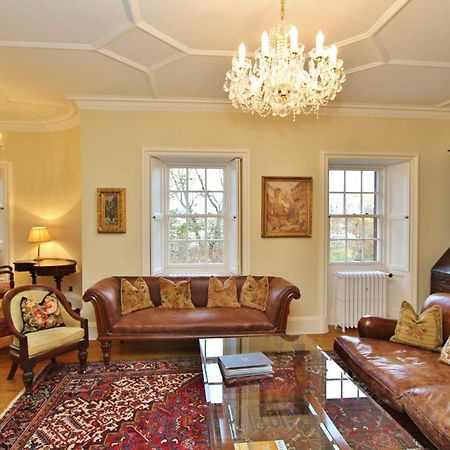Ramsay Garden - Spacious 3-Bedroom Apartment Next To Edinburgh Castle Esterno foto