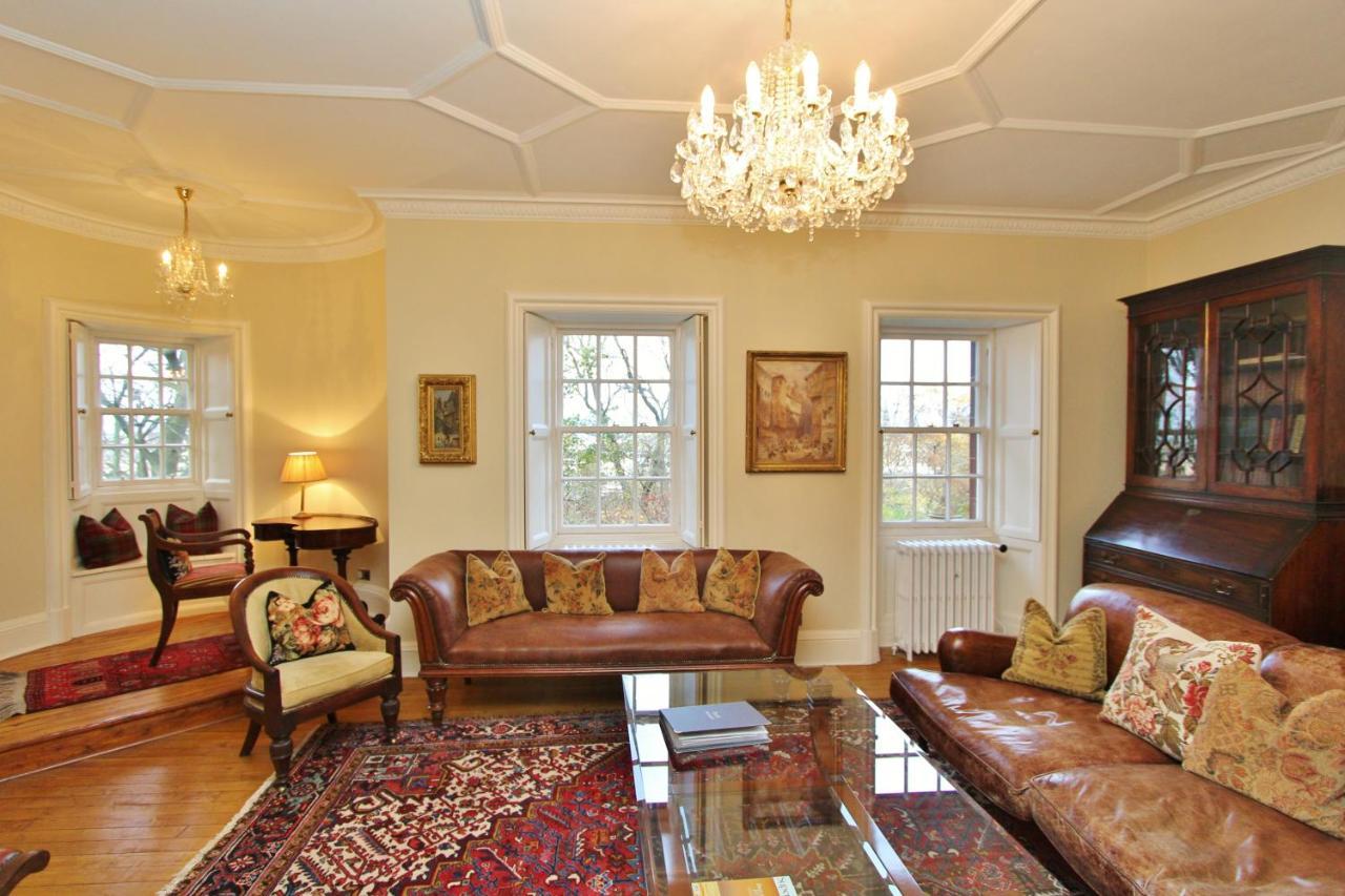 Ramsay Garden - Spacious 3-Bedroom Apartment Next To Edinburgh Castle Esterno foto