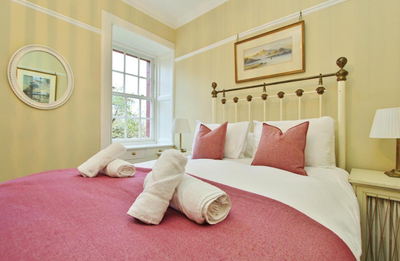 Ramsay Garden - Spacious 3-Bedroom Apartment Next To Edinburgh Castle Esterno foto