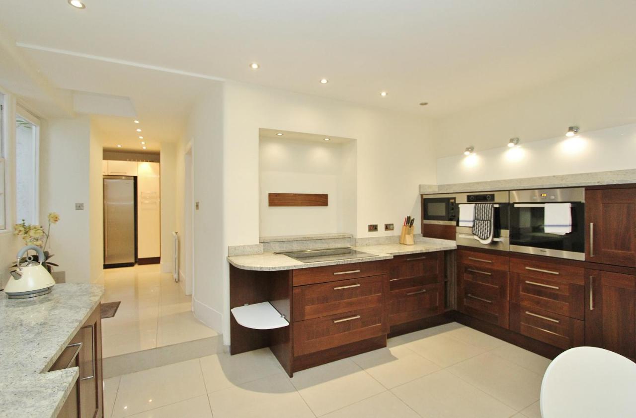 Ramsay Garden - Spacious 3-Bedroom Apartment Next To Edinburgh Castle Esterno foto