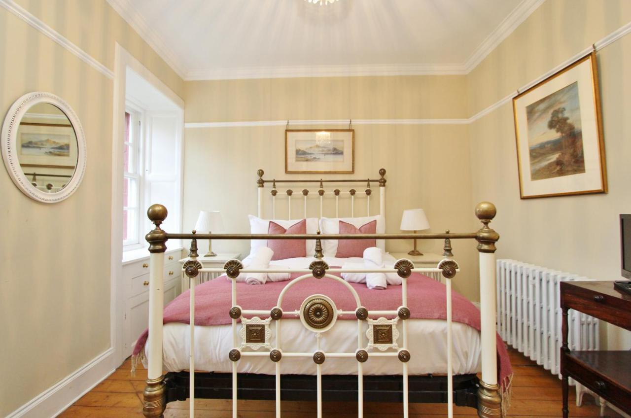Ramsay Garden - Spacious 3-Bedroom Apartment Next To Edinburgh Castle Esterno foto