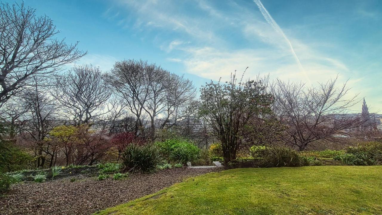 Ramsay Garden - Spacious 3-Bedroom Apartment Next To Edinburgh Castle Esterno foto